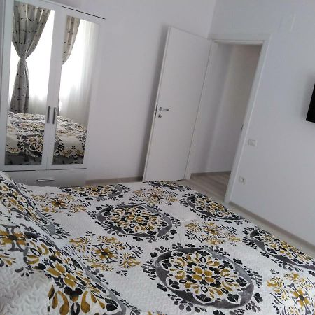 Apartament Aris Mamaia Nord Apartment Năvodari Exterior foto